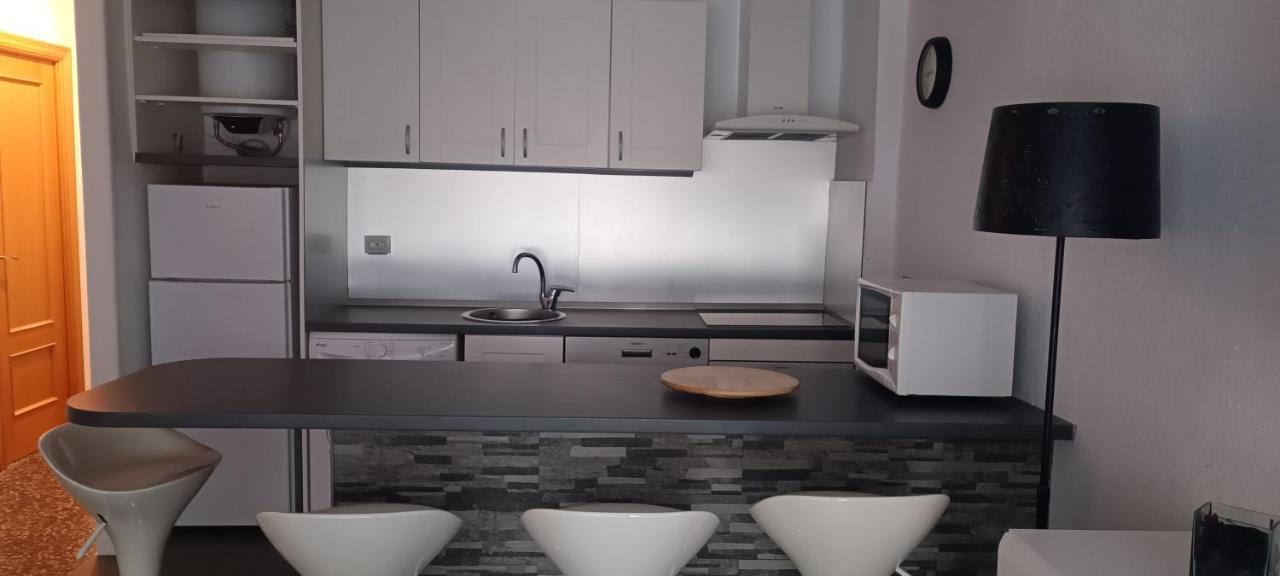 Chez Chantal 3 Chambres Au Centre Touristique De Salou Avec Garage Zewnętrze zdjęcie