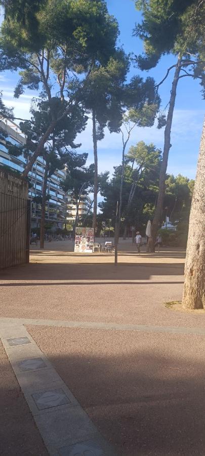 Chez Chantal 3 Chambres Au Centre Touristique De Salou Avec Garage Zewnętrze zdjęcie