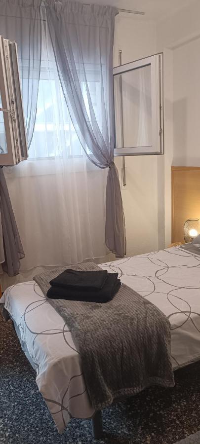Chez Chantal 3 Chambres Au Centre Touristique De Salou Avec Garage Zewnętrze zdjęcie